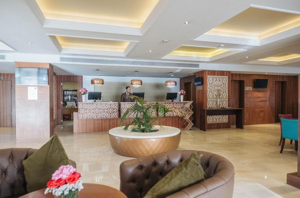Az Hotels Зеральда Экстерьер фото