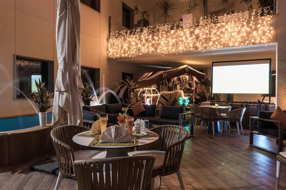 Az Hotels Зеральда Экстерьер фото