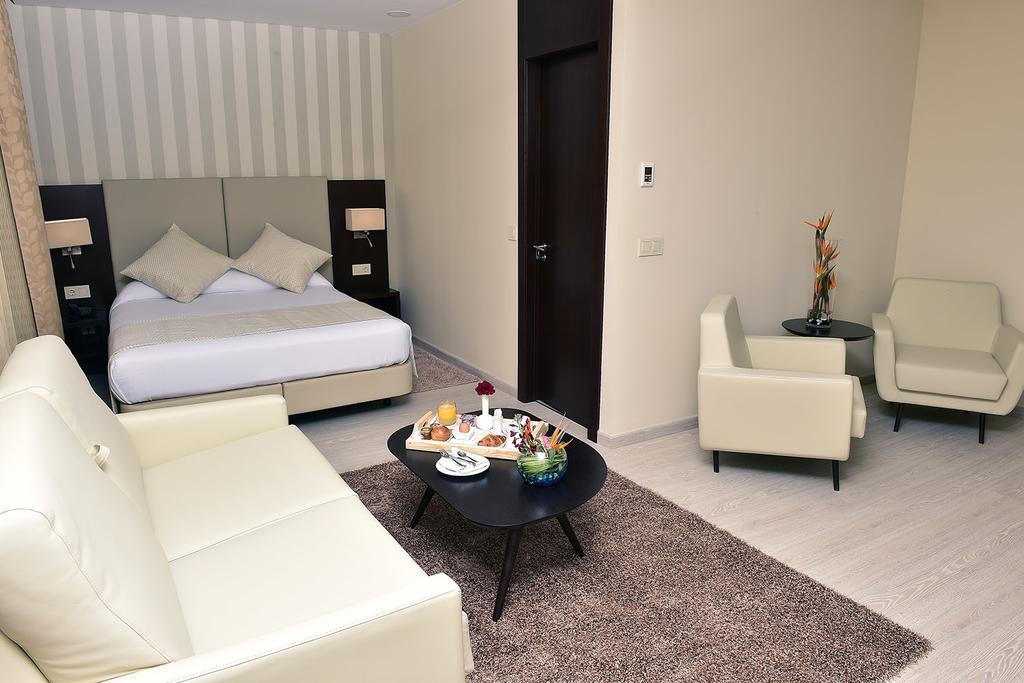 Az Hotels Зеральда Экстерьер фото