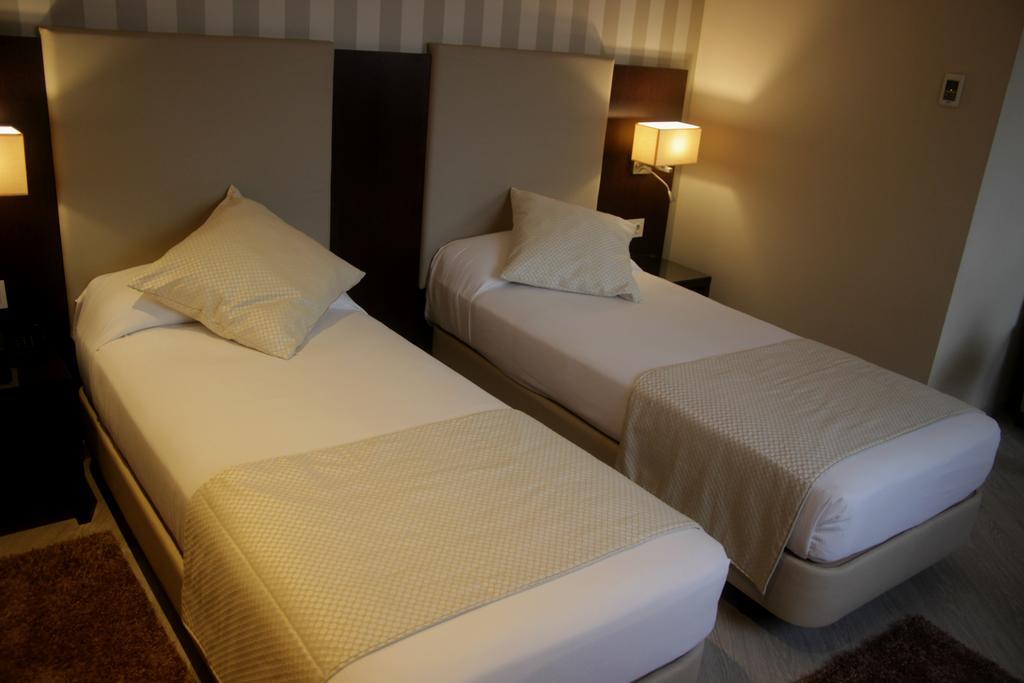 Az Hotels Зеральда Экстерьер фото