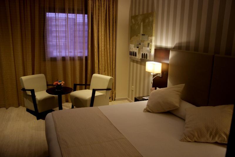 Az Hotels Зеральда Экстерьер фото