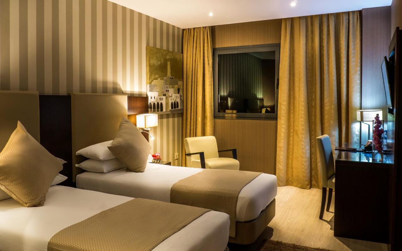 Az Hotels Зеральда Экстерьер фото