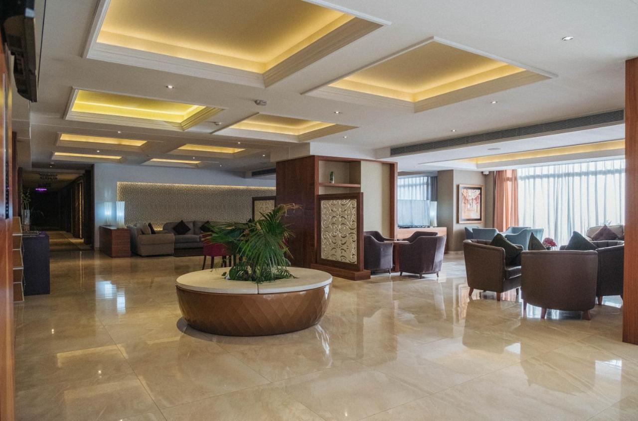 Az Hotels Зеральда Экстерьер фото